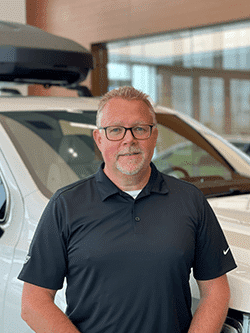 Derek Ellis Fixed Operations Manager