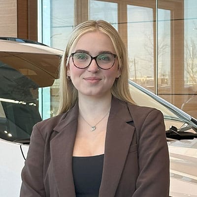 Ella Hechter Service Consultant